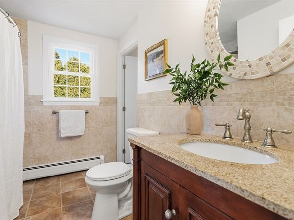 29 Susan Dr, Saugus MA 01906