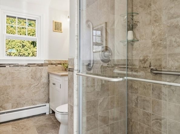 29 Susan Dr, Saugus MA 01906