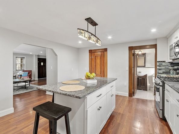 42 Stevens Street 42, Andover MA 01810