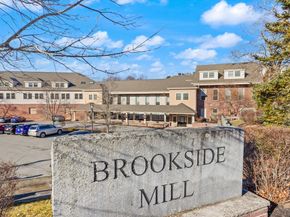 12 Brookside Rd 28, Westford MA 01886