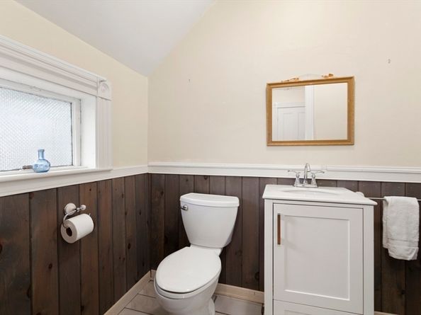 17 Cliff St, Salem MA 01970