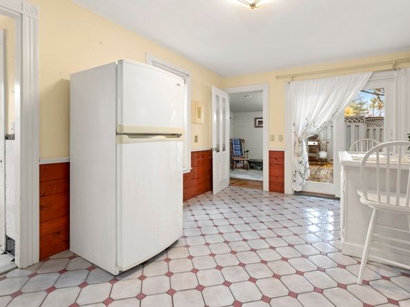 17 Cliff St, Salem MA 01970