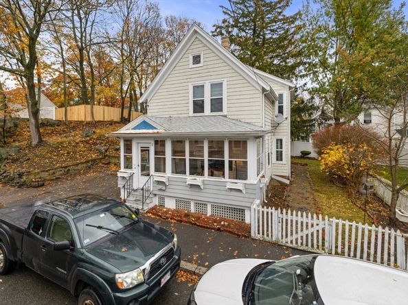 17 Cliff St, Salem MA 01970