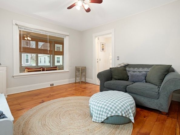 17 Cliff St, Salem MA 01970