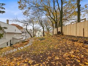 17 Cliff St, Salem MA 01970