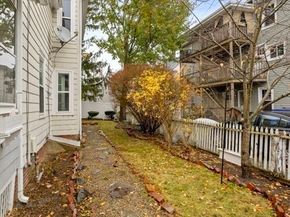 17 Cliff St, Salem MA 01970