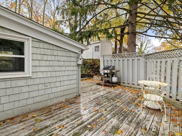 17 Cliff St, Salem MA 01970