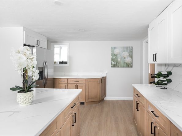 1085 Bedford St, Abington MA 02351