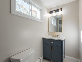 1085 Bedford St, Abington MA 02351