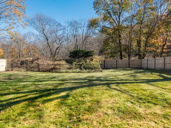 1085 Bedford St, Abington MA 02351