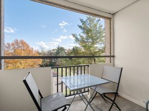 250 Hammond Pond Pkwy 614S, Newton MA 02467