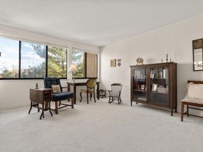 250 Hammond Pond Pkwy 614S, Newton MA 02467