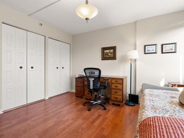 250 Hammond Pond Pkwy 614S, Newton MA 02467