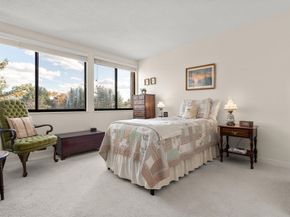 250 Hammond Pond Pkwy 614S, Newton MA 02467