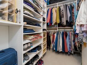 250 Hammond Pond Pkwy 614S, Newton MA 02467