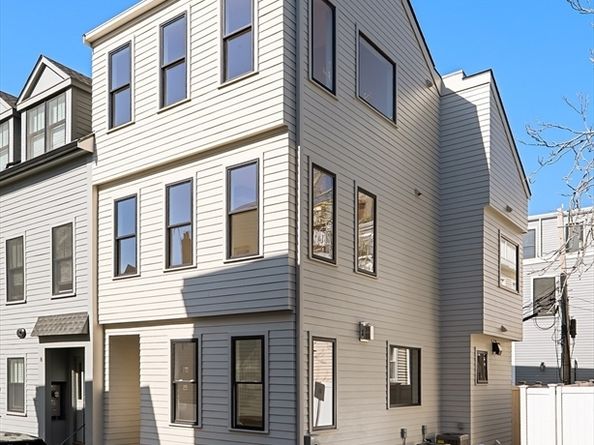 9 Armory St, Boston MA 02129