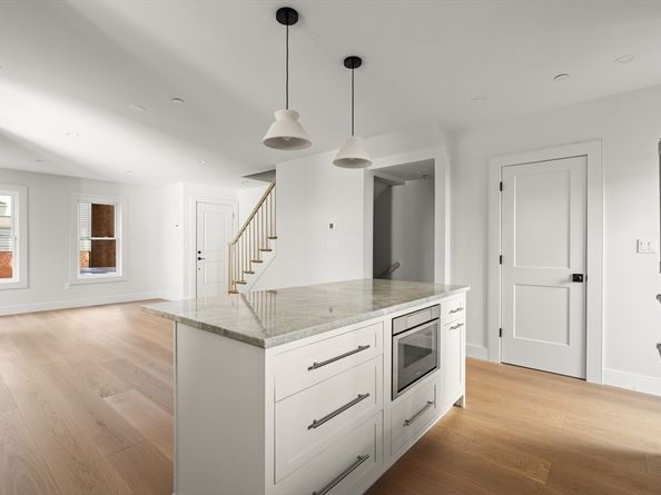 9 Armory St, Boston MA 02129