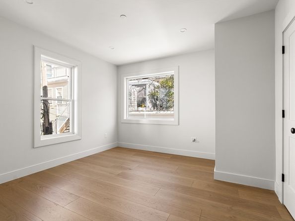 9 Armory St, Boston MA 02129