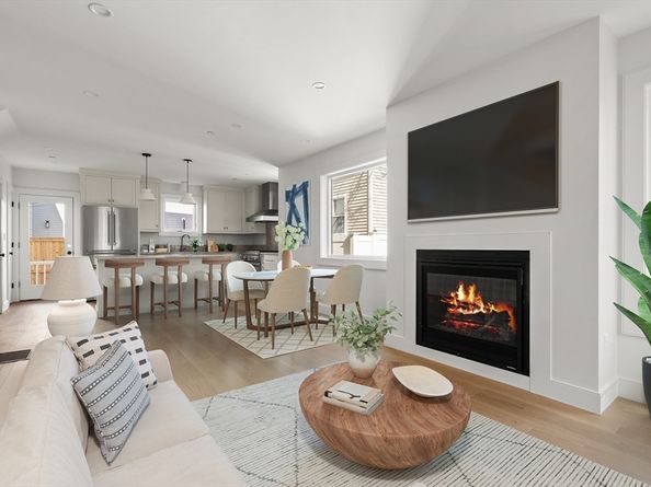 9 Armory St, Boston MA 02129