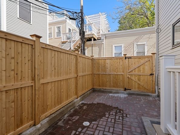 9 Armory St, Boston MA 02129