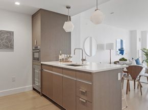 100 Lovejoy Wharf 10H, Boston MA 02114