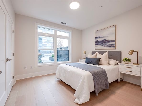 62 Foundry St 202, Wakefield MA 01880