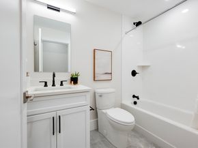 62 Foundry St 202, Wakefield MA 01880