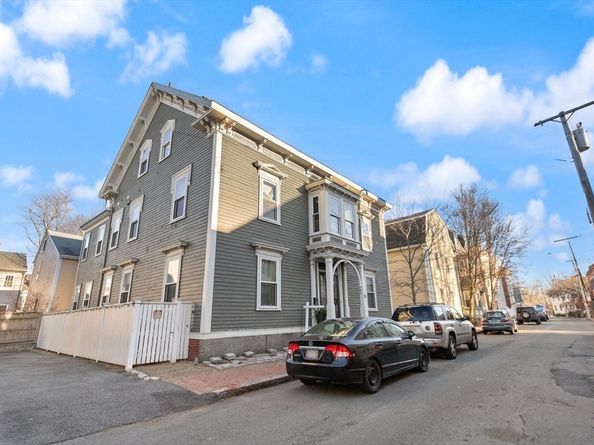 16 Williams Street, Salem MA 01970