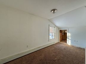 23 Fifth Ave, Lakeville MA 02347