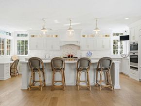 372 Tremont St, Duxbury MA 02332