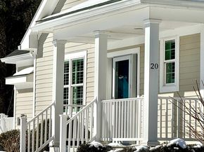 20 Split Rock Ln, Mattapoisett MA 02739