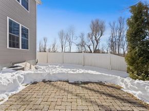 56 Luka Dr 56, Grafton MA 01519