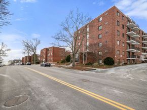 95 Nahant St 39, Lynn MA 01902