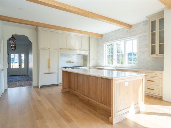 6 South Pond Street, Newburyport MA 01950