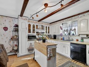 227 E Main St, Middleboro MA 02346