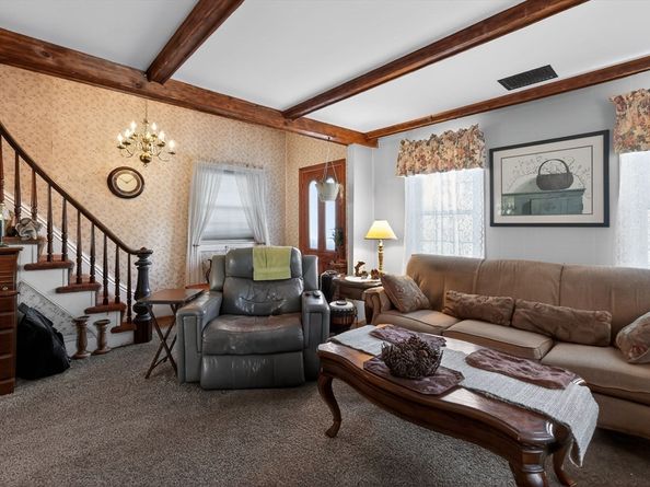 227 E Main St, Middleboro MA 02346