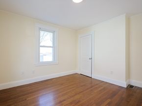 96 Mansfield St, Framingham MA 01702