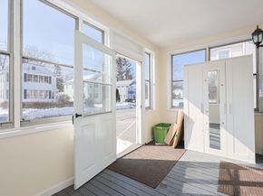 96 Mansfield St, Framingham MA 01702