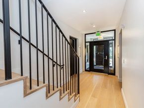 27 Dudley St, Boston MA 02119