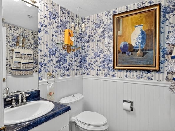 127 Clear Pond Drive 127, Walpole MA 02081