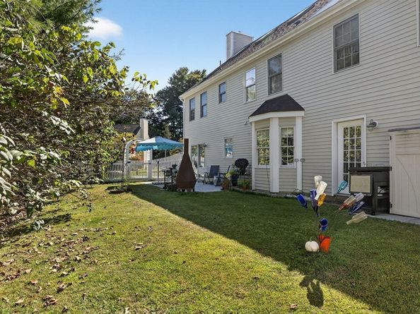 127 Clear Pond Drive 127, Walpole MA 02081