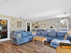 127 Clear Pond Drive 127, Walpole MA 02081