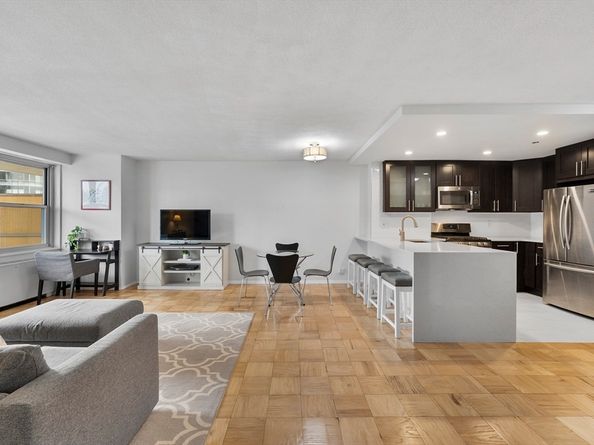 151 Tremont St 16A, Boston MA 02111