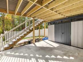 7 Lorraine Rd, Worcester MA 01604