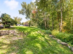 7 Lorraine Rd, Worcester MA 01604