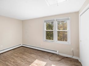 7 Lorraine Rd, Worcester MA 01604