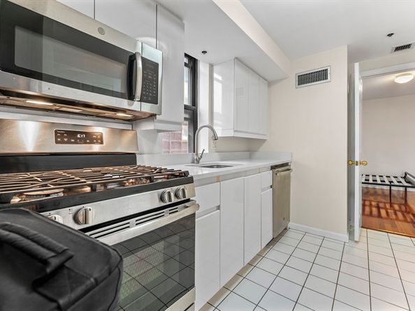 170 Tremont St 1501, Boston MA 02111