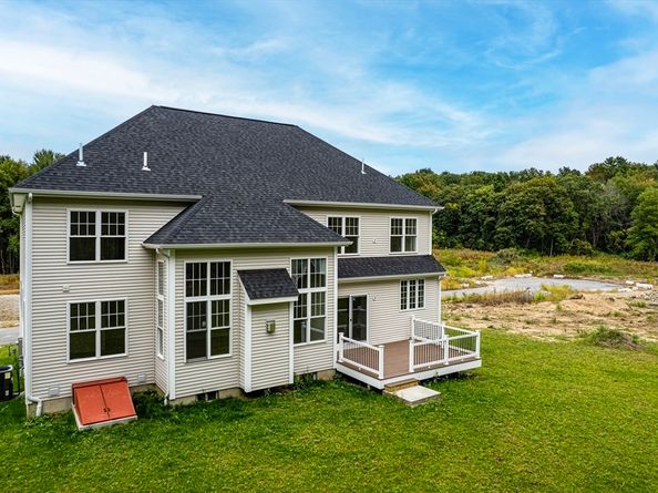 4 Abby Road, Grafton MA 01536