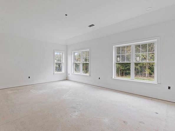4 Abby Road, Grafton MA 01536