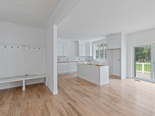 4 Abby Road, Grafton MA 01536